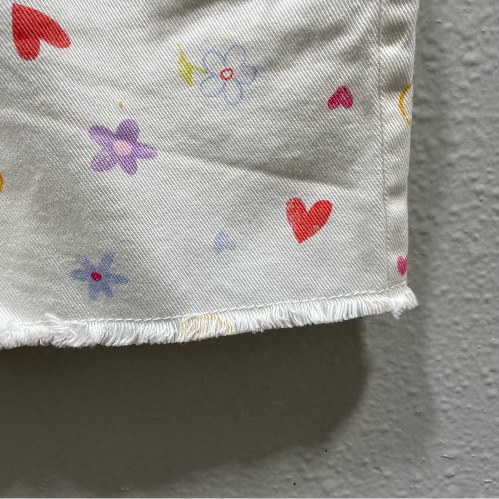 Old Navy White Shorts Flower-Smile Face Print High Rise Adjustable Waist Size 12 - Picture 11 of 16